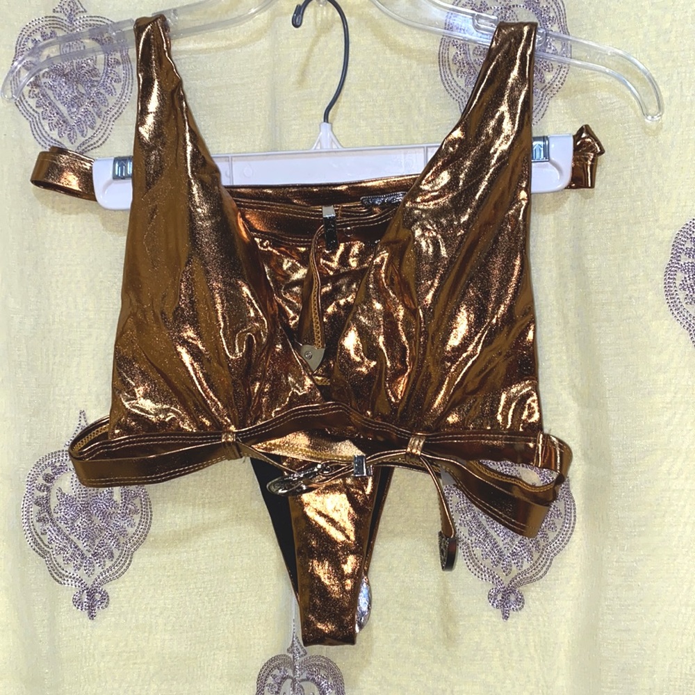 NEVER WORN BRONZE BIKINI SWIM SET SZ M SILVER BUCKLES W/PANTY GUARD